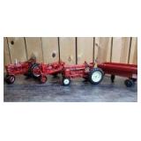 1/16 Scale Ertl Farmall/International (4)-items