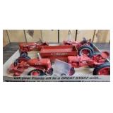 1/16 Scale Florida Classics/Classic Farm Toy/Product Miniature Farmall/McCormick-Deering (5)-items
