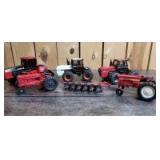 1/32 Scale Ertl/Scale Models, etc. Case/Case IH/International (6)-items