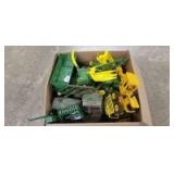 Various Scale Ertl/Eska John Deere (15)-rebuilder items