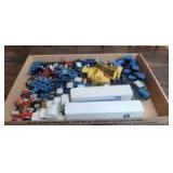 Various Scale Ertl/Scale Models Ford/New Holland (35+)-items
