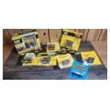 1/64 Scale Ertl/Norscot Caterpillar (11)-items