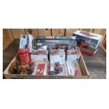 1/64 Scale Ertl International Harvester (10)-items