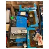 Various Scales Ertl/Tootsietoy, etc. (19)-trucks