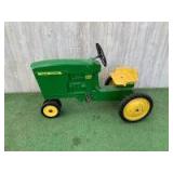 Pedal Scale Ertl John Deere Model 20 w/4020 diesel decals