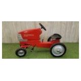 Pedal Scale Scale Models McCormick MTX 140