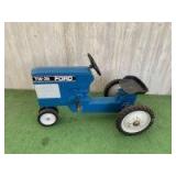 Pedal Scale Scale Models Ford TW-35