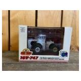 1/64 Scale Die-Cast Promotions Big Bud 16V-747 Power Shift
