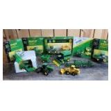 Various Scale Ertl/RC2 John Deere (11)-items
