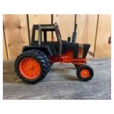 1/16 Scale Ertl Case Agri King 1070 Black Knight Demonstrator