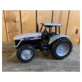 1/16 Scale Scale Models White 8710
