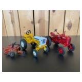 IH Cub, Avery,Plow