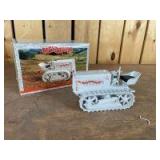 1/16 Scale Ertl Caterpillar 1926 2-Ton Track Type Tractor