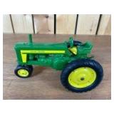 1/16 Scale Ertl John Deere 620