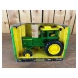 1/16 Scale Ertl John Deere Collector Edition 4620