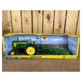 1/16 Scale RC2 John Deere Tractor w/ 4-bottom Plow Set