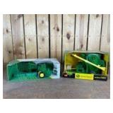 1/16 Scale RC2/Ertl  John Deere Grinder Mixer & 348 Square Baler