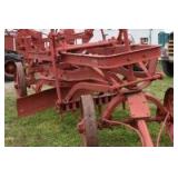 1928 Pull type Russell STD-2 grader