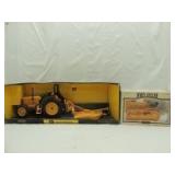 1/16th Ertl John Deere (2)-industrial items