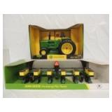 1/16th RC2/Ertl John Deere (2)-items