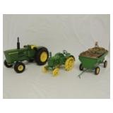1/16th Ertl John Deere (3)-items