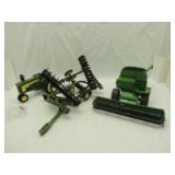 Various Scales Ertl John Deere (3)-rebuilder, etc. items