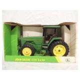 1/16th Ertl John Deere 8300