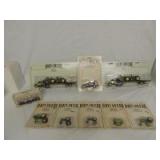 1/64th Ertl John Deere (9)-items