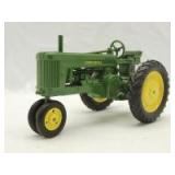 1/16th Ertl John Deere Model 60