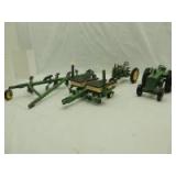 1/16th Ertl John Deere (4)-items