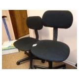 (3)-desk chairs