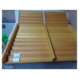(3)-spool thread shelves