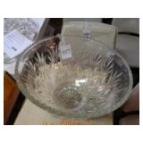 Punch bowl w/12-cups