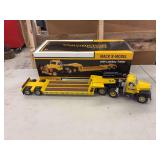 1/25 Case Mack Model B with Lowboy Trailer NIB 1st Gear