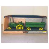 1/16 John Deere GP + Wagon Set NIB Ertl