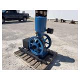 1910 International Famous 3hp Vertical