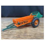 1/16 New Idea Spreader Topping