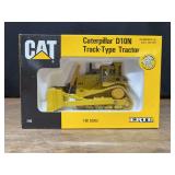 1/50 Caterpillar D10N Crawler Collector NIB Ertl