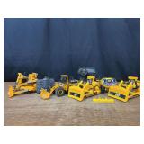 (4) Caterpillar Bulldozers + Wheel Loader RC