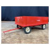 1/16 IH McCormick Barge Wagon Ertl