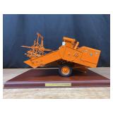 1/12 Allis Chalmers 60A All-Crop Combine Franklin Mint