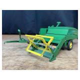 1/16 John Deere 30 Combine Eska