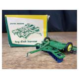 1/16 John Deere Disk NIB Ertl