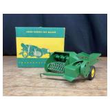 1/16 John Deere Baler NIB Eska