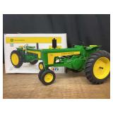 1/8 John Deere 730 NIB SM