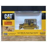 1/50 Caterpillar D5G Crawler NIB Norscot