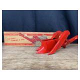 1/16 Tru-Scale Corn Picker NIB Carter