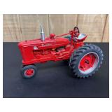 1/16 Farmall Super M-TA Customized