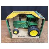 1/16 John Deere 4440 NIB Ertl