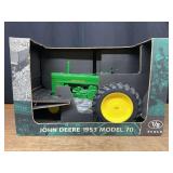 1/8 John Deere 70 NIB SM